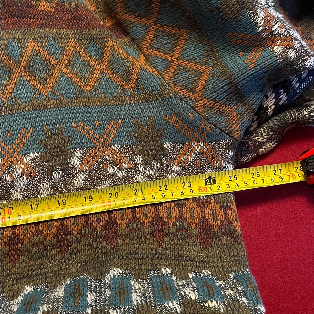Colorful Patterned Sweaters - Picture 11 of 11